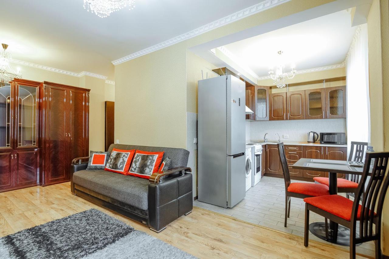 Two Bedroom Apartment On Syganak Street 64-1 อัสตานา ภายนอก รูปภาพ